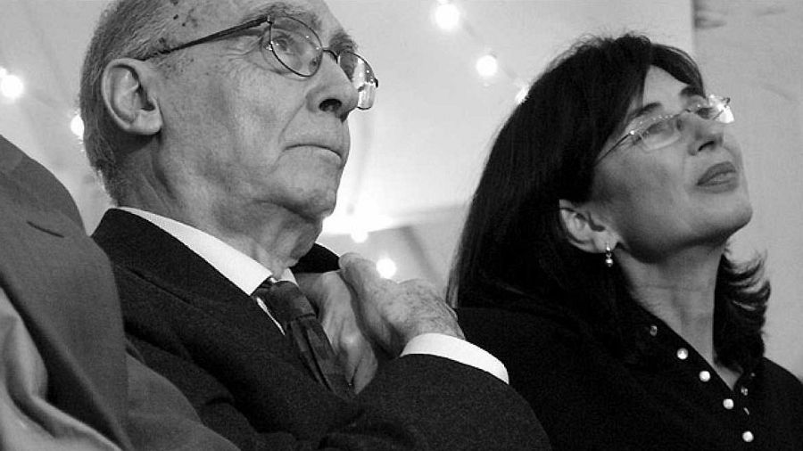 El escritor portugués, con su mujer, Pilar del Río