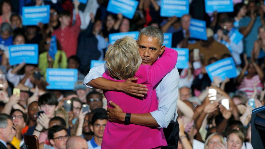 El presidente de EE.UU., Barack Obama, y Hillary Clinton en su primer mitin juntos para la campaña de la candidata demócrata.