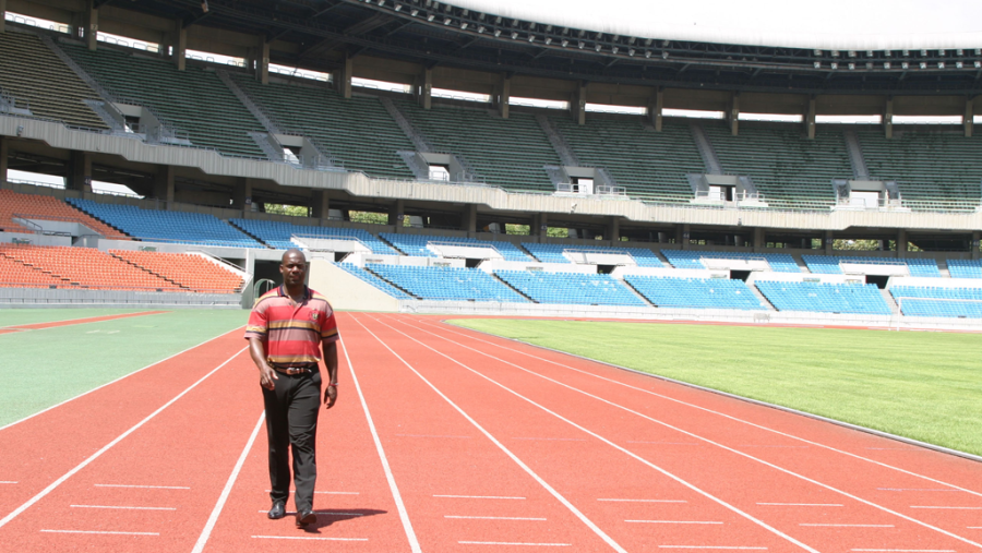 Ben Johnson, exatleta canadiense, fue descalificado por dopaje tras ganar la final de los 100 metros en los Juegos Olímpicos de Seúl 1988