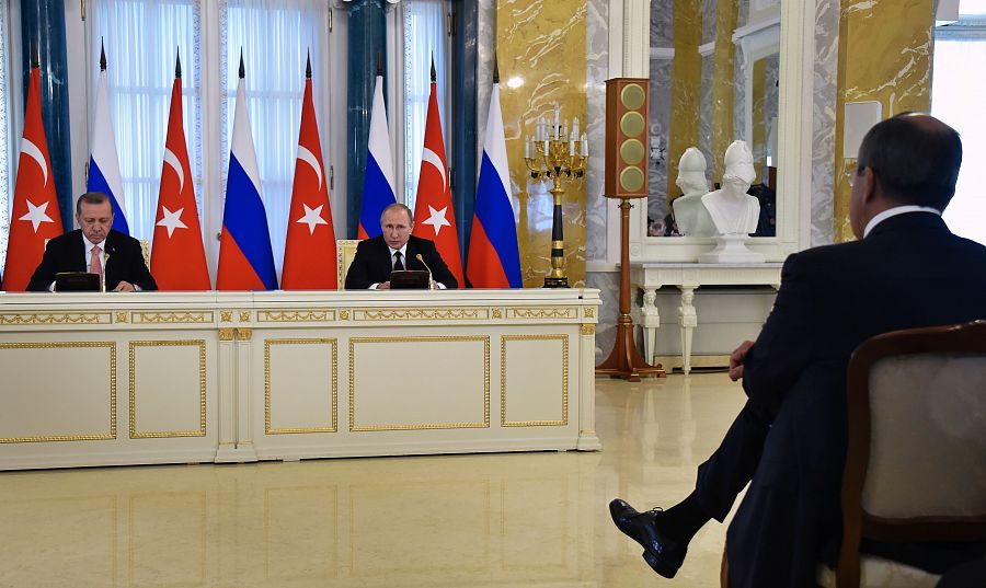 Rueda de prensa de Putin y Erdogan en el Palacio de Constantino de San Petersburgo