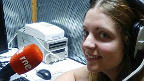Belén Olías, en los estudios de RNE.