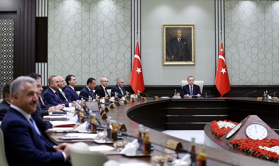 Reunión del presidente turco, Recep Tayyip Erdogan, con el primer ministro, Binali Yildrim, y el resto del gabinete gubernamental