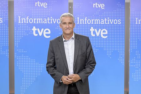 Víctor Arribas, director y presentador de 'La noche en 24 horas'