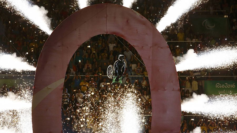 Salto acrobático con el que dio comienzo Río 2016