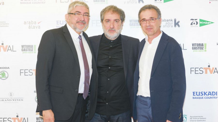'El Ministerio del Tiempo' galardonado con el Premio ALMA al mejor guión de serie de televisión en el FesTVal de Vitoria