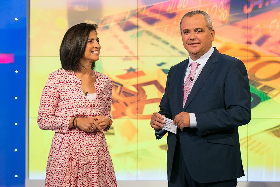 Juanma Romero, director y presentador de 'Emprende' junto a Beatriz Morilla quien dará consejos de gestión e inversión