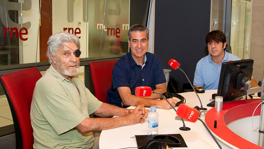 Jesús González Green, Arturo Martín e Iván Ayala, en los estudios de Rne Madrid