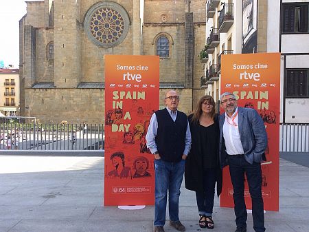 Jaume Roures, Isabel Coixet y Fernando López Puig, en la presentación en San Sebastián