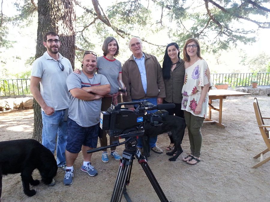 Carlos Saura recibe en su casa al equipo de 'La mitad invisible