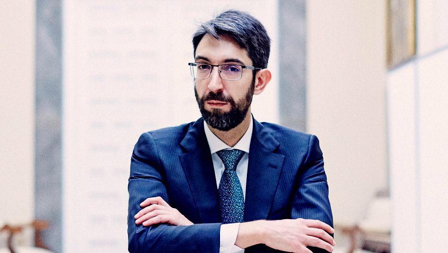 El director José Antonio Montaño