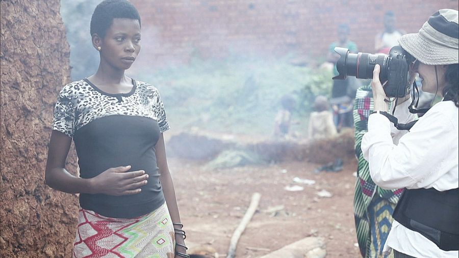 Isabel Muñoz, durante la elaboración de su trabajo fotográfico en Congo