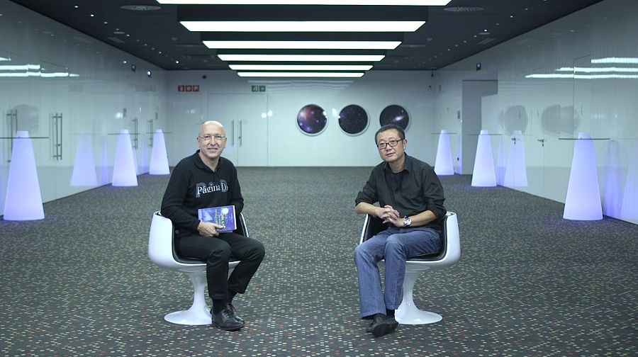 El escritor Cixin Liu reflexionó sobre la intromisión de políticos y militares en el mundo dc la ciencia y la tecnología