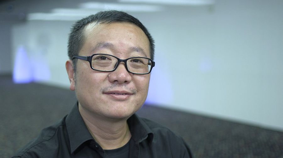 El escritor chino Cixin Liu nos habló de aquellos elementos que alejan este libro de los cánones más tradicionales de la ciencia ficción anglosajona