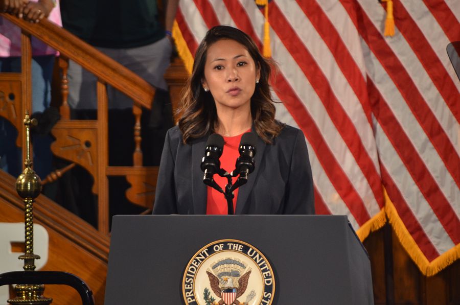 Stephanie Murphy, de 37 años, ha logrado batir a un experimentado rival pese a haber hecho campaña en el último momento.