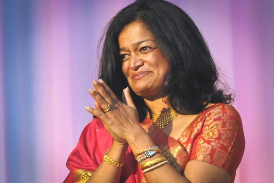 Pramila Jayapal, de 51 años y colaboradora de Bernie Sanders, fue senadora del estado de Washington.