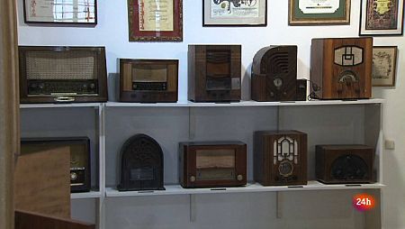 Seiscientas radios de todas las épocas y estilos el Museo de la Radio de Roda de Berà en Tarragona