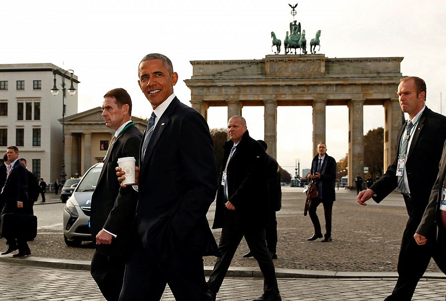 El presidente de Estados Unidos, Barack Obama, fotografiado en la Puerta de Brandemburgo en Berlín