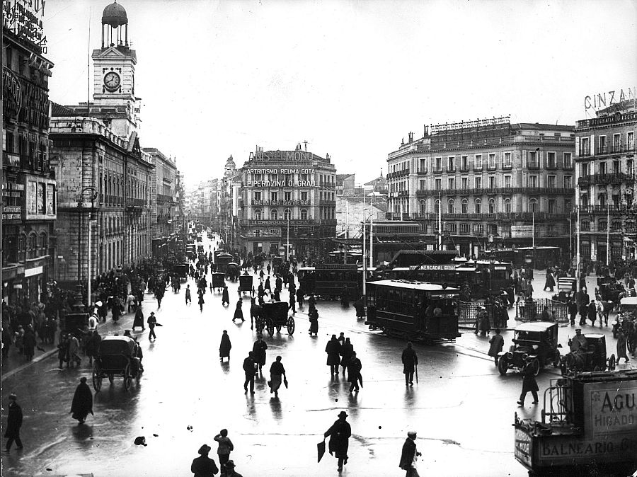 La Puerta del Sol en 1925