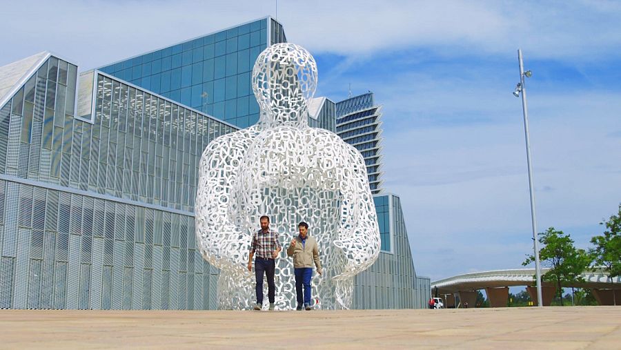 Esta escultura del artista Jaume Plensa nos sirve para hablar sobre la percepción