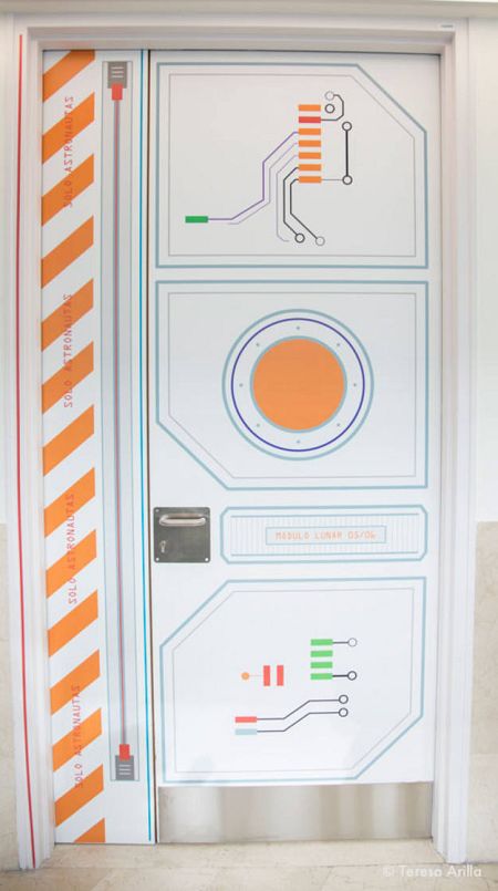 Entrada a uno de los módulos lunares en el Gregorio Marañón