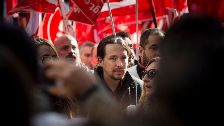 El líder de Podemos, Pablo Iglesias, ha participado en la manifestación de Madrid de los teleoperadores