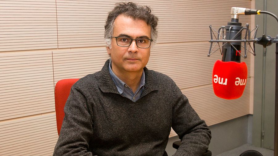 Miguel Sobrino es dibujante, escultor e ilustrador