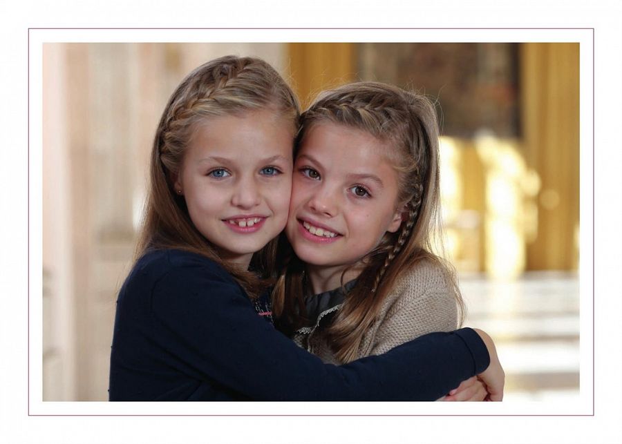 Imagen de la felicitación de 2015, con la princesa Leonor y la infanta Sofía