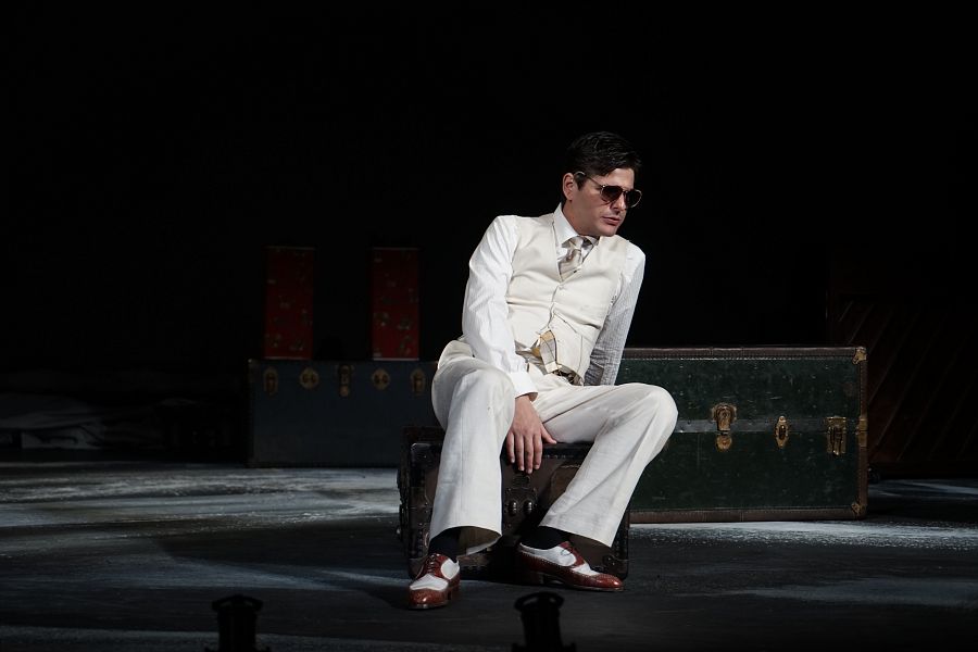 Ricardo Ortiz durante una escena de 'Ricardo III' en el Teatro Español