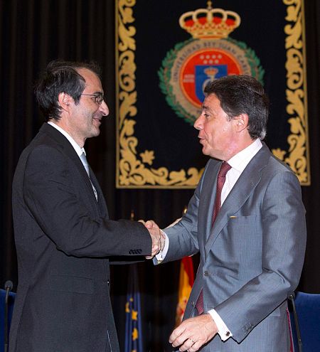El rector de la URJC, Fernando Suárez, en su toma de posesión en 2013