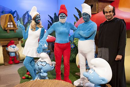 Eva y el jurado darán una sopresa a los concursantes disfrazándose de los Pitufos