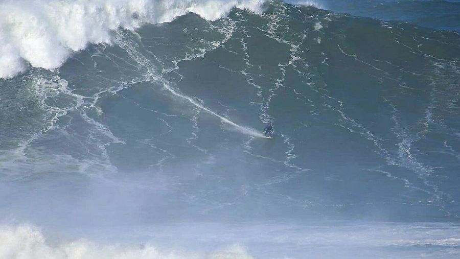 'Al filo de lo imposible' mostrará la ola más grande surfeada hasta el momento