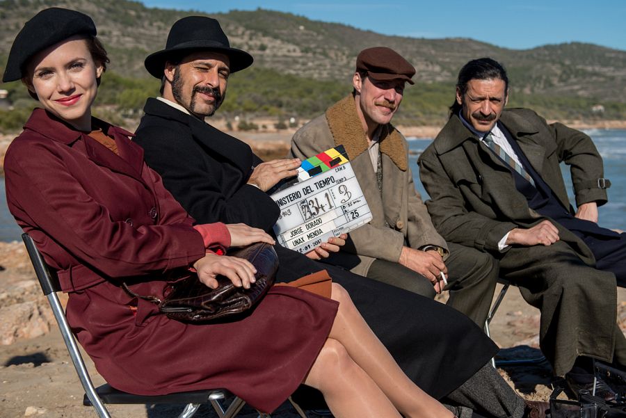 Amelia, Pacino y Alonso vivirán un día de playa en la tercera temporada de 'El ministerio del tiempo'