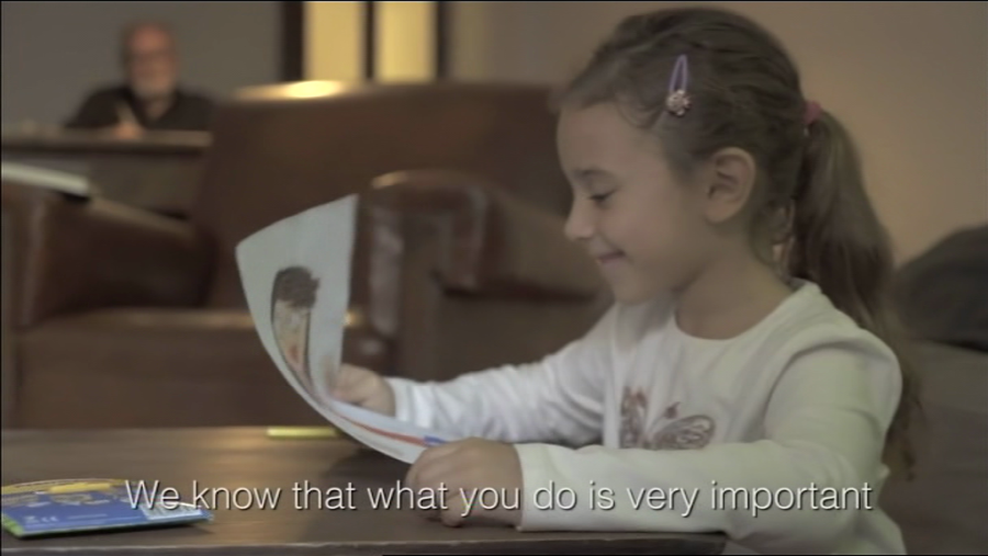 Un instante de la campaña para sensibilizar y buscar apoyo a la investigación