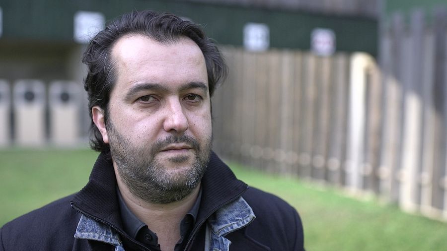 Álvaro Colomer se ha documentado con los testimonios de diferentes personas y ha novelizado aquel episodio