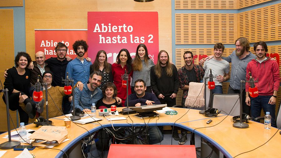 Iseo y Morgan con Paloma Arranz y todo su equipo