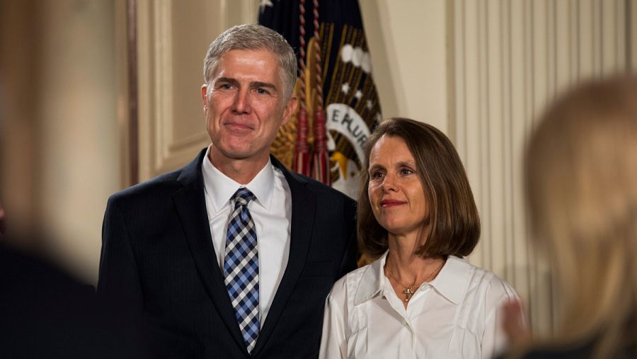 Neil Gorsuch, nominado al Tribunal Supremo junto a su esposa Marie Louise.