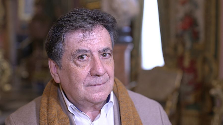 El escritor Luis Landero nos aseguró que negociamos con nosotros mismos de forma habitual