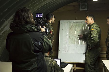 Gorka Vallejo y María Pérez acompañarána a los militares en sus entrenamientos y pruebas diarias