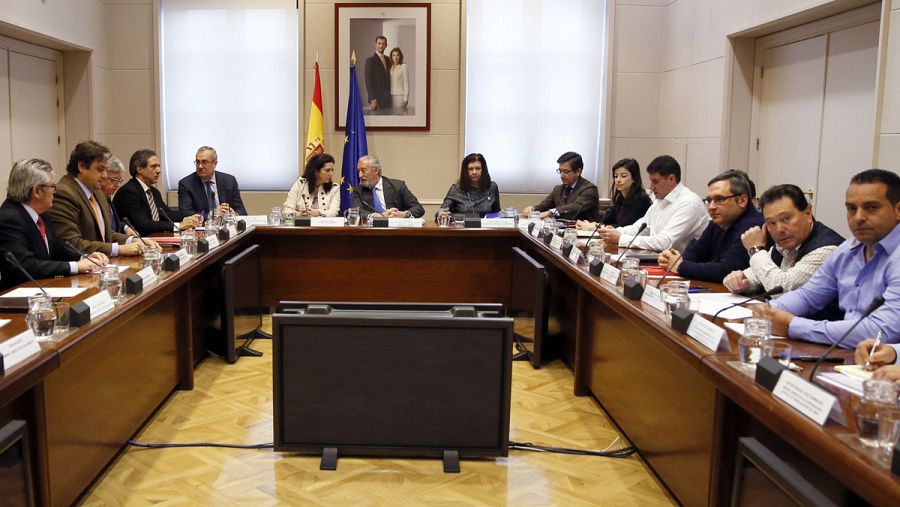 Primera reunión de Fomento con los estibadores y patronal