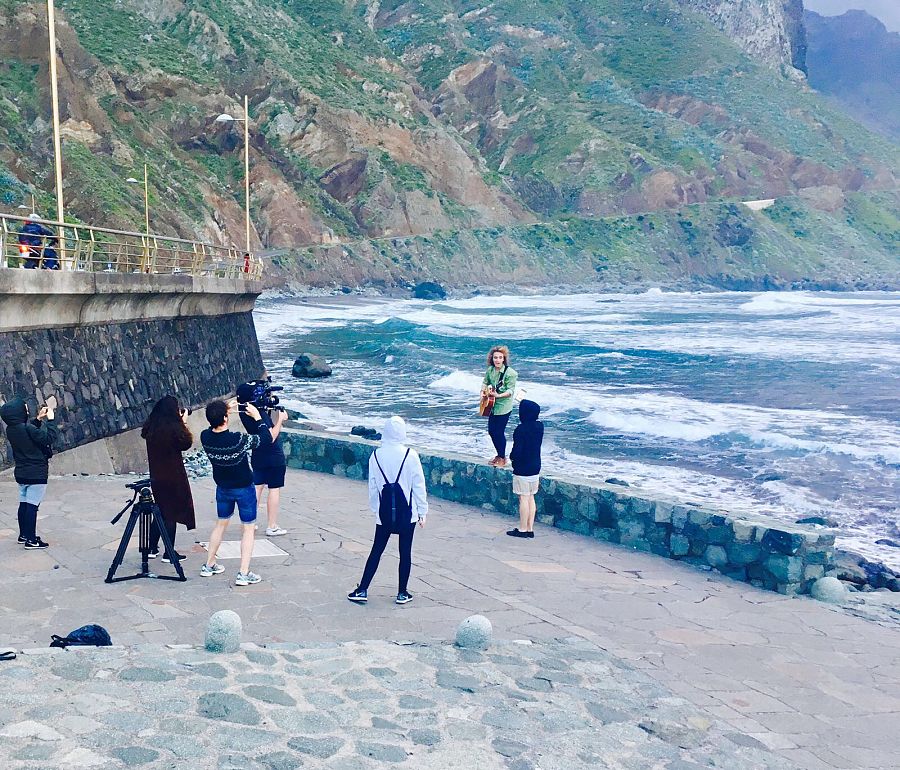 El equipo de Manel Navarro buscando el sol de Tenrife para el videoclip de 