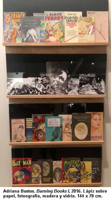 'Burning books I', de Adriana Bustos (2016)