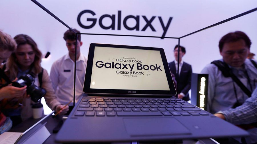 El Galaxy Book hace al mismo tiempo las veces de portátil y de tableta.
