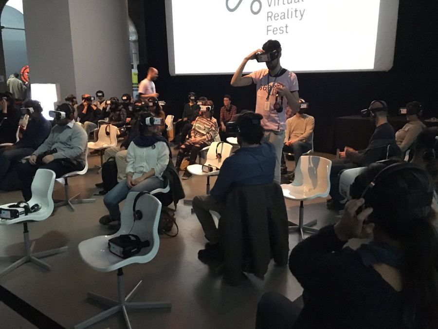 El Centro de Arte Santa Mónica sirvió de anfitrión para le primer festival de realidad virtual, donde los visitantes pudieron conocer las últimas producciones realizadas en este nuevo lenguaje