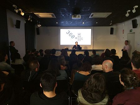 El director Nacho Vigalondo explica su experiencia en un rodaje de 360 grados