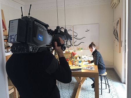 A l'estudi de la il·lustradora Joana Santamans