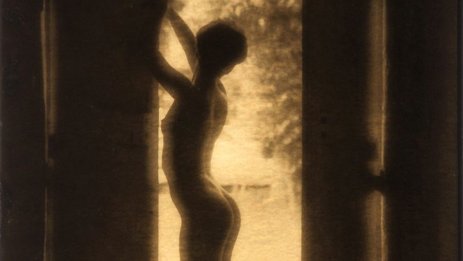 Les originals fotografies plenes de bellesa i sensualitat de Ian Sanderson les podeu veure exposades a Barcelona, a la Galeria Lo Spazio, del carrer Balmes.