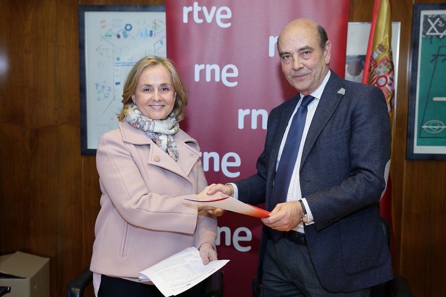 Margarita Alfonsel (FENIN) y Alfonso Nasarre (RNE)