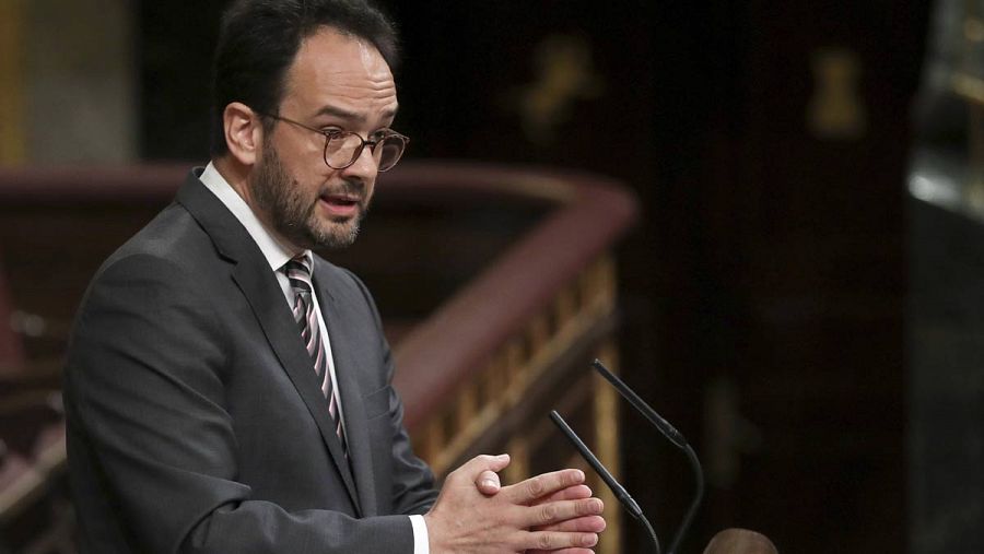 Antonio Hernando interviene en el Congreso de los Diputados.