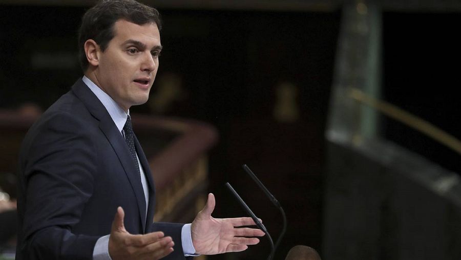 Rivera contesta a Rajoy en el Congreso de los Diputados (EFE).