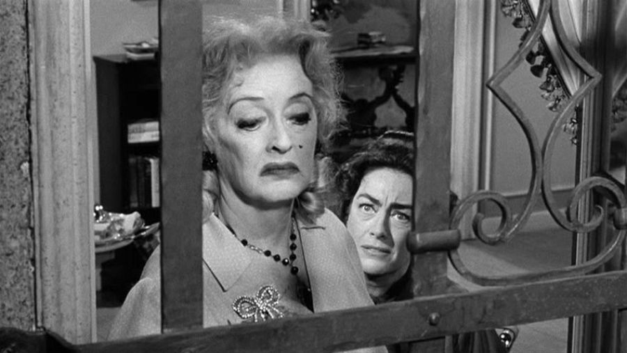 Bette Davis y Joan Crawford, en una imagen de la película '¿Qué fue de Baby Jane?'